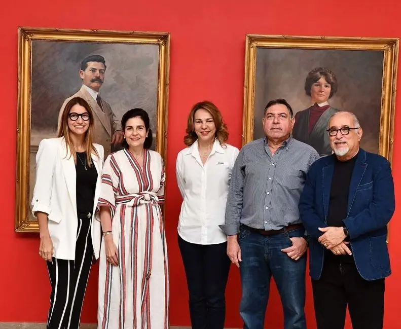 Ministra Cultura visita Centro León