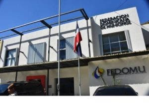 Alcaldes ven en modificación de ley una solución para la basura