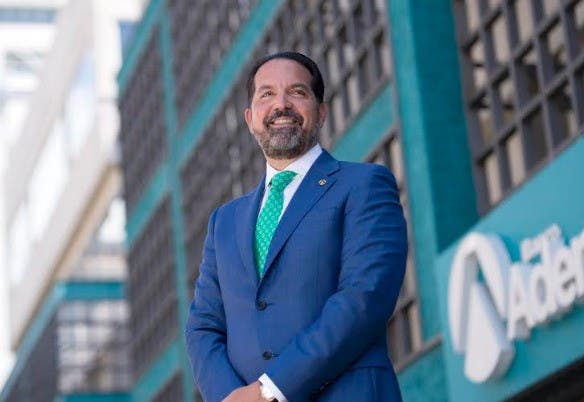 Raúl Lluberes, presidente del consejo de administración de Banco Ademi,