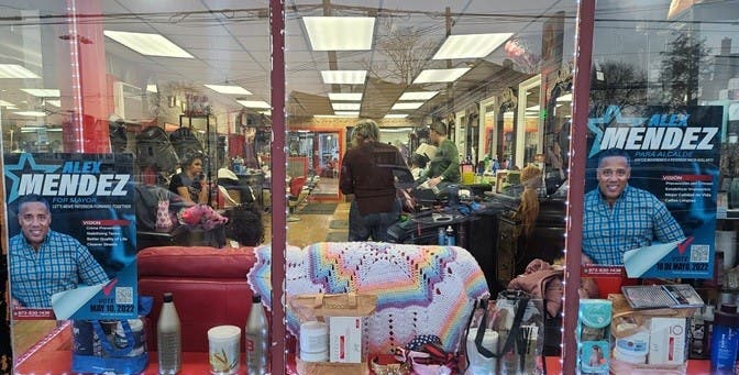 Destruyen propaganda de Alex Méndez