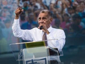 Pastor Ezequiel Molina dice RD nunca había estado tan amenazada