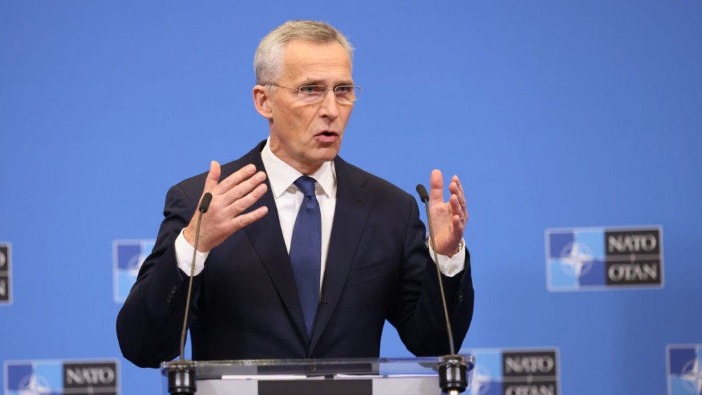 El presidente de la OTAN, Jens Stoltenberg, convocó una conferencia de prensa el jueves por la tarde después de la cumbre de la OTAN.