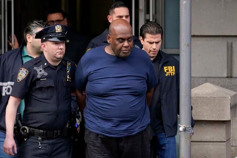 NY: El «profeta de la fatalidad» deja pistas en videos