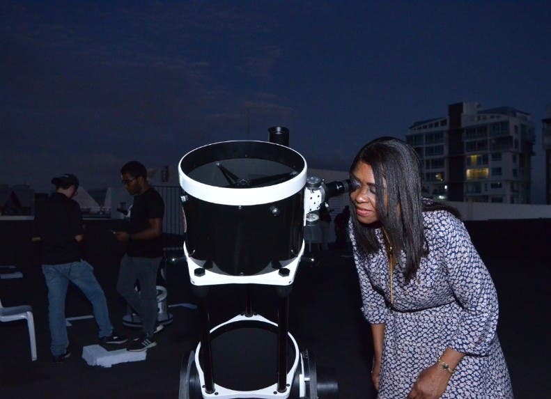 Realizan observación astronómica