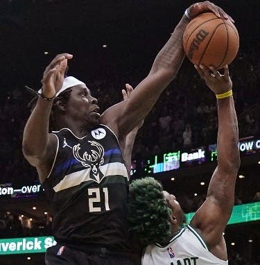 Holiday detiene las últimas dos jugadas de los Celtics