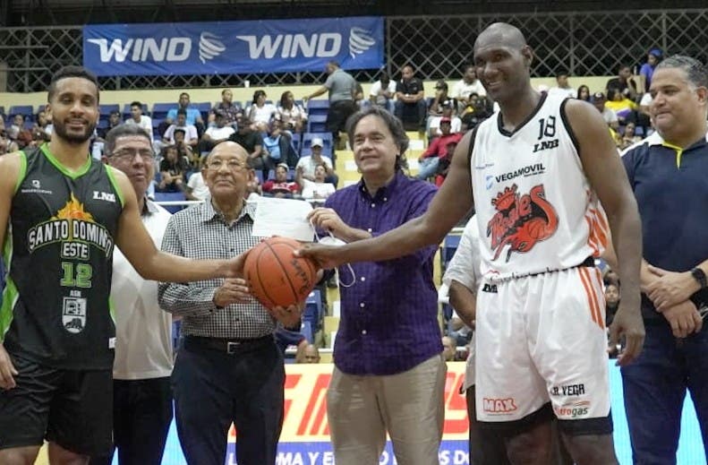 Los Soles aplastan a Reales en la LNB