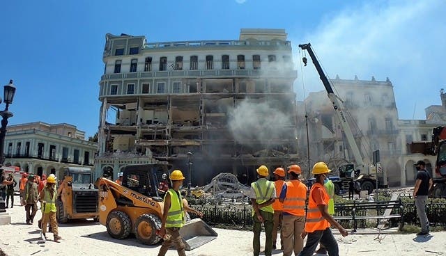 Sube a 18 la cifra de muertos en la explosión de un hotel en La Habana