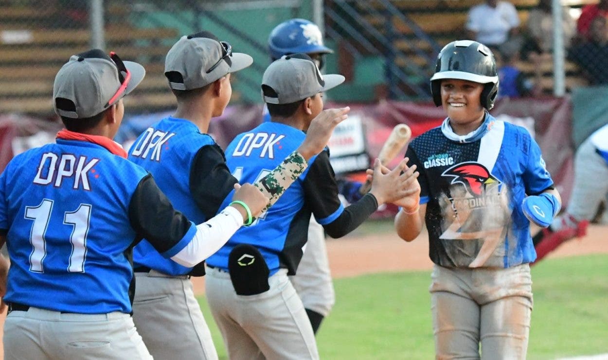 Cardenales les propinan cuarto revés en línea a Colorado