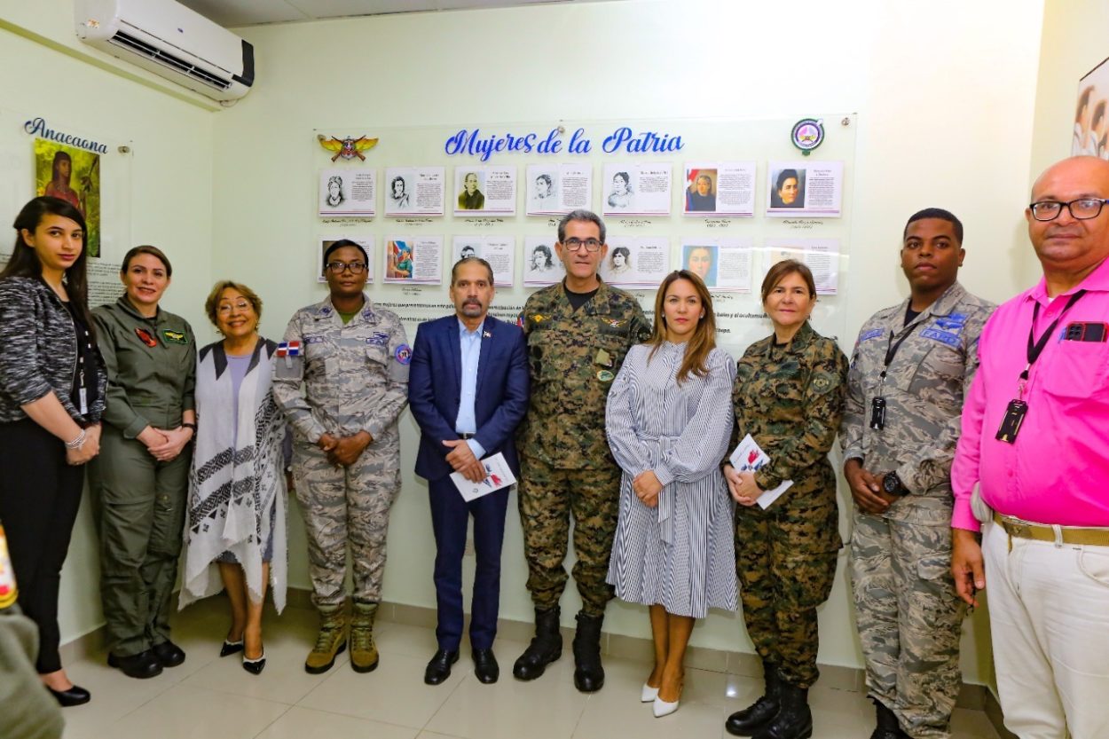 Develan murales para rendir honor a las «Mujeres de la Patria»