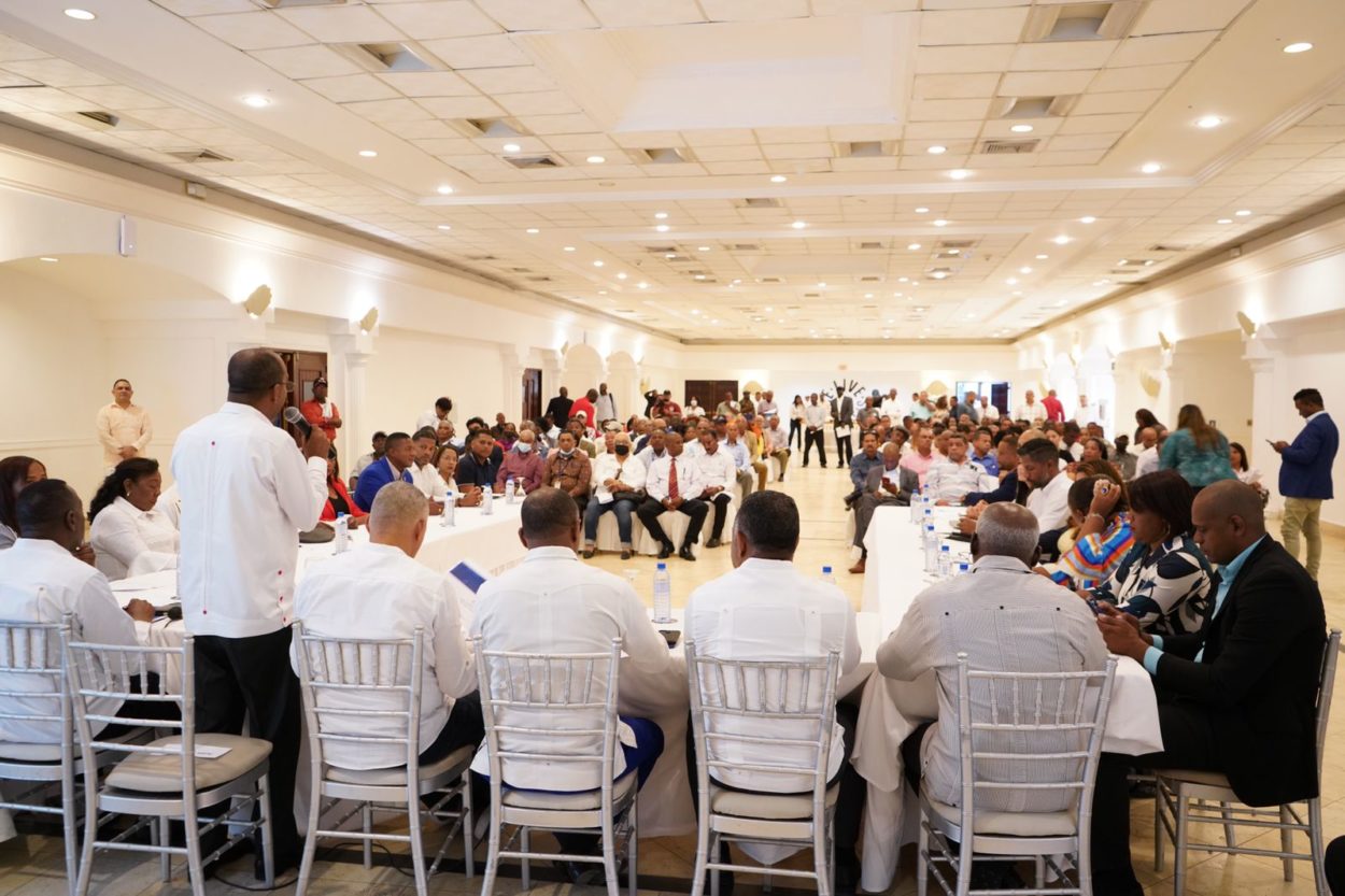 Habla sobre gestión de Abinader