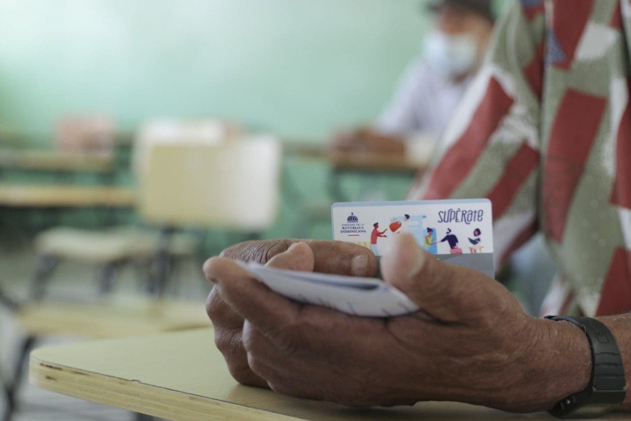 A partir del 30 de mayo beneficiarios de Supérate no podrán transar sin tarjeta
