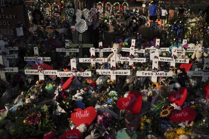 Texas: Despiden víctimas del tiroteo en escuela