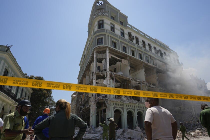 Al menos ocho muertos en explosión de hotel de La Habana