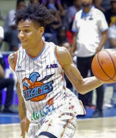 Richard Bautista aporta a Titanes