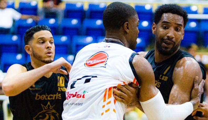 Juan Guerrero y Eddy Polanco conducen Leones