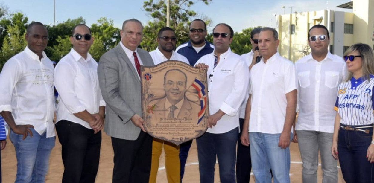 Garibaldy y Díaz Resaltan respaldo al softbol del Banreservas