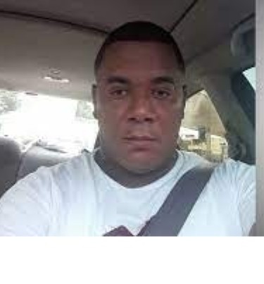 Policía apresan uno habría participado en atraco