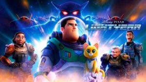 Piden Disney elimine beso lésbico de «Lightyear»