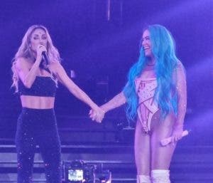 Karol G hace regresar a Anahí a los escenarios tras 11 años de ausencia
