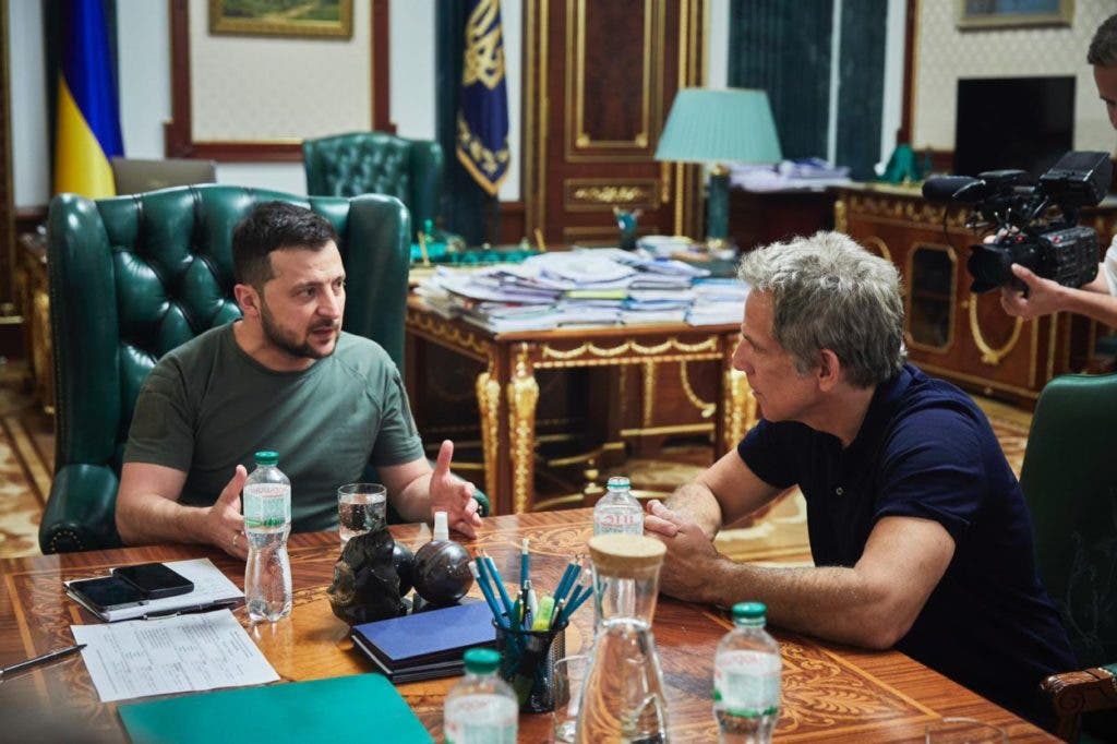 Ben Stiller a Zelenski en visita a Kiev- "eres mi héroe"