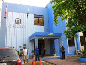 Policía apresa mujer por robo de caja fuerte en apartamento de Samaná