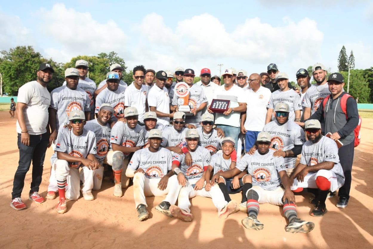 Estrellas de Rubí se coronan en torneo