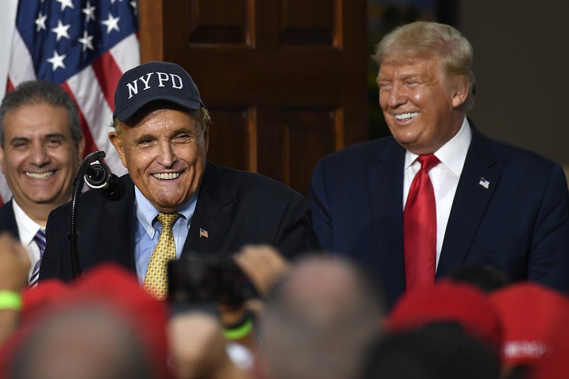 Declaran que Giuliani estaba “ebrio” cuando aconsejó a Trump sobre elecciones