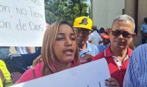 Piden ser reubicados en tierras del Estado