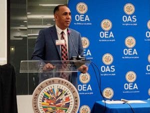 Buscan mejorar telecomunicaciones en el país mediante acuerdo