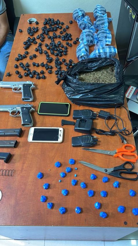 Apresa dos hombres a quienes ocupan 784 porciones de drogas