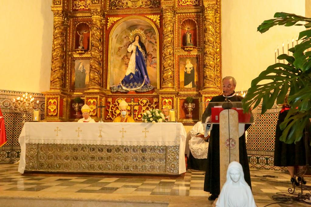 Embajador Frank Rainieri ofrece eucaristía