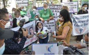 Advierten a Abinader: sin aborto en 3 causales no hay vida ni reelección