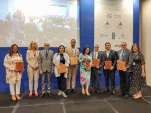 Gobierno premia a empresas carbono neutrales RD