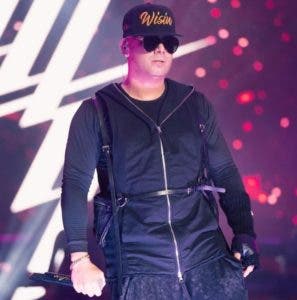 Wisin estrena su nuevo álbum «Multimillo Vol.1» junto a Los Legendarios