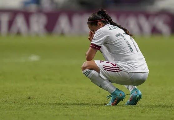 Jacqueline Ovalle, de la selección de México, lamente la derrota ante Haití por 3-0 en el torneo W de la CONCACAF, el jueves 7 de julio de 2022 (AP Foto/Fernando Llano)(Fernando Llano / Associated Press)