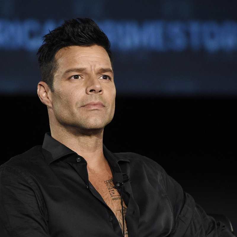 Emiten orden protección contra Ricky Martin por ley violencia doméstica