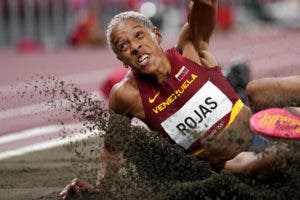 Yulimar Rojas no podrá doblar en los Mundiales