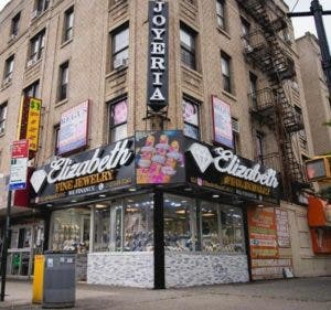 Asaltan joyería a punta de pistola en el Alto Manhattan