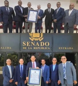 Valoran en NY Senado RD reconociera periodista Ramón Mercedes