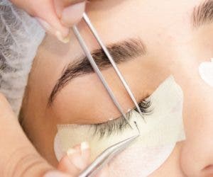 Extensiones de pestañas pelo a pelo: la nueva tendencia