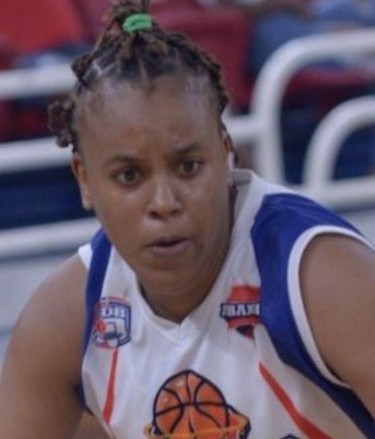 San Lázaro contra Mauricio Báez en choque decisivo