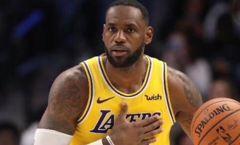LeBron James sigue “inflexible”