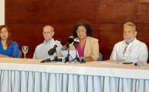 Suplidores afirman está en peligro el desayuno escolar
