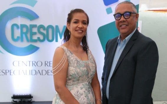 Inauguran centro renal y especialidades