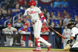 Jonrón de Castellanos da victoria a Filis frente a Bravos