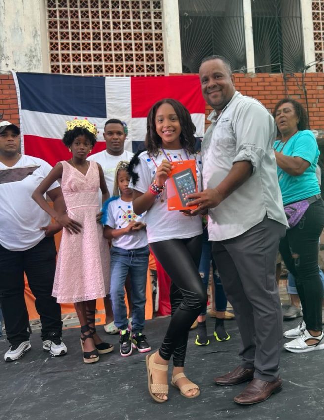 Celebran Carnaval Barrial de Villa Francisca