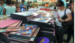 Altos precios libros escolares Santiago