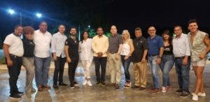 Empresarios en calentamiento de ADN Bachata World Festival