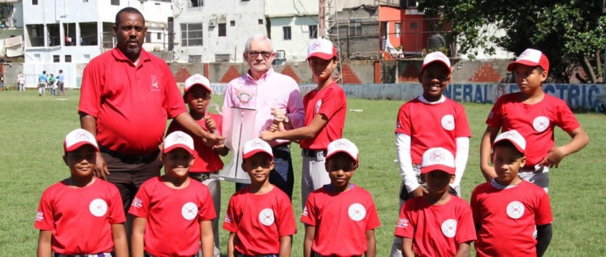 Estrellas de  Soldevila se coronan en béisbol Liga Luisito Mercedes