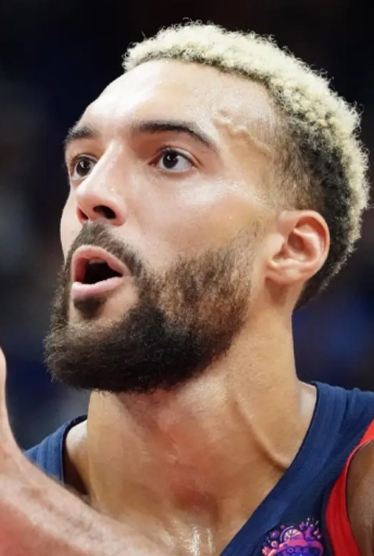 Gobert lleva Francia a cuartos de final